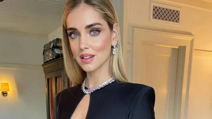 chiara ferragni gesto