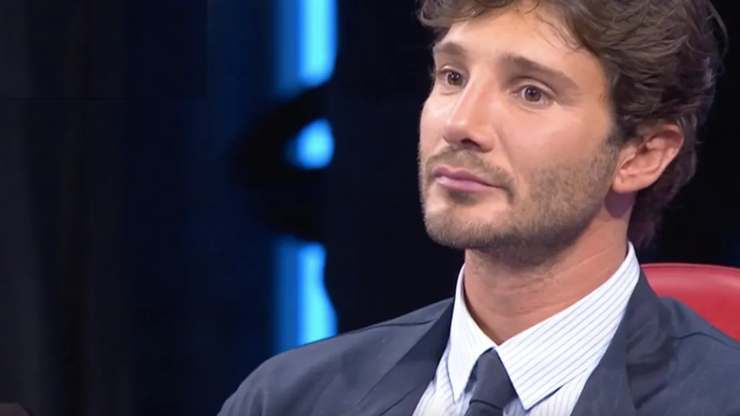 stefano de martino stupisce